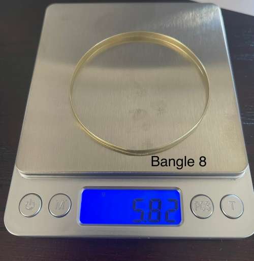 9CT SOLID GOLD BANGLE - 4mm WIDE and 66mm O/D  5.82 GRAMS - (BANG08)