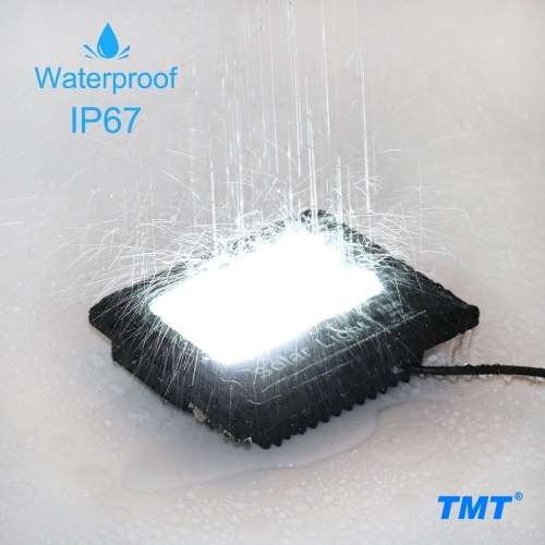 25W Ultra Bright Solar Powered Floodlight with Remote Control