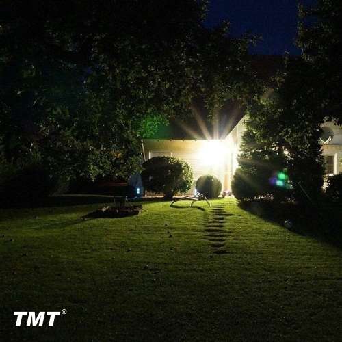 25W Ultra Bright Solar Powered Floodlight with Remote Control