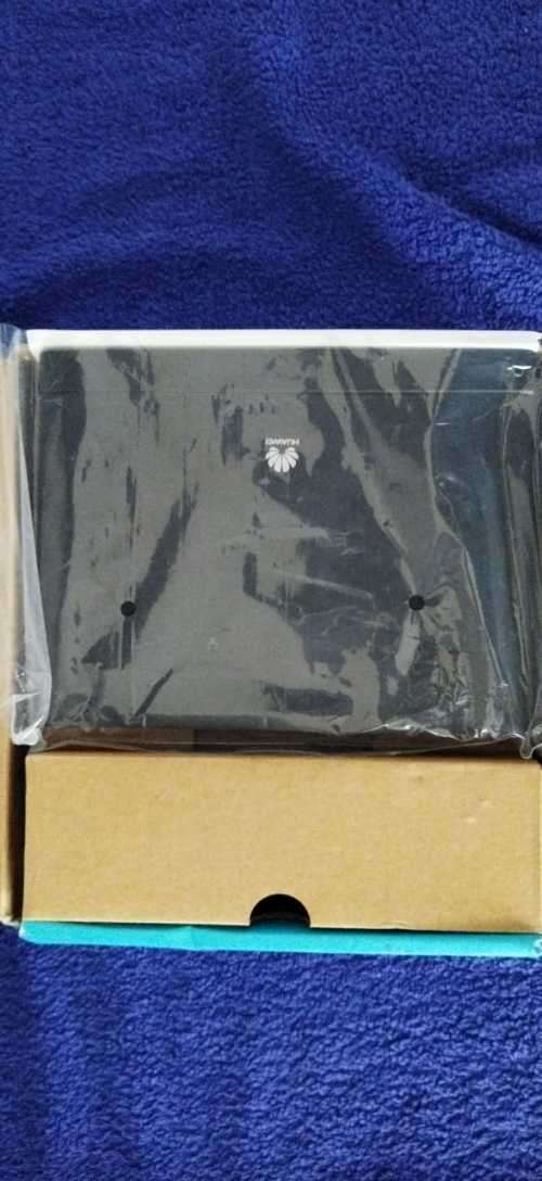 Huawei B315 4G / LTE Router including back up battery