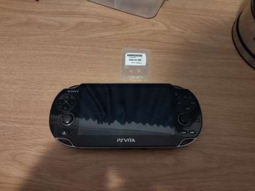 Playstation Vita (3G / Wifi), 8GB Vita memory Card, Charger + SD2Vita Adapter