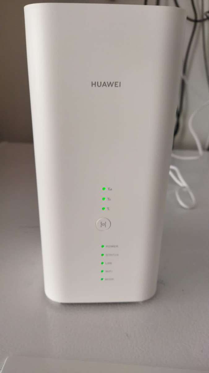 Huawei B818 - 263 4G / 5G Ready Cat.19 Router