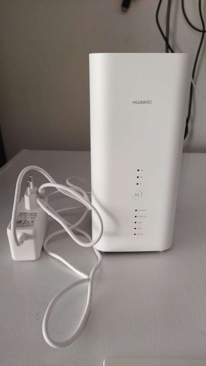 Huawei B818 - 263 4G / 5G Ready Cat.19 Router