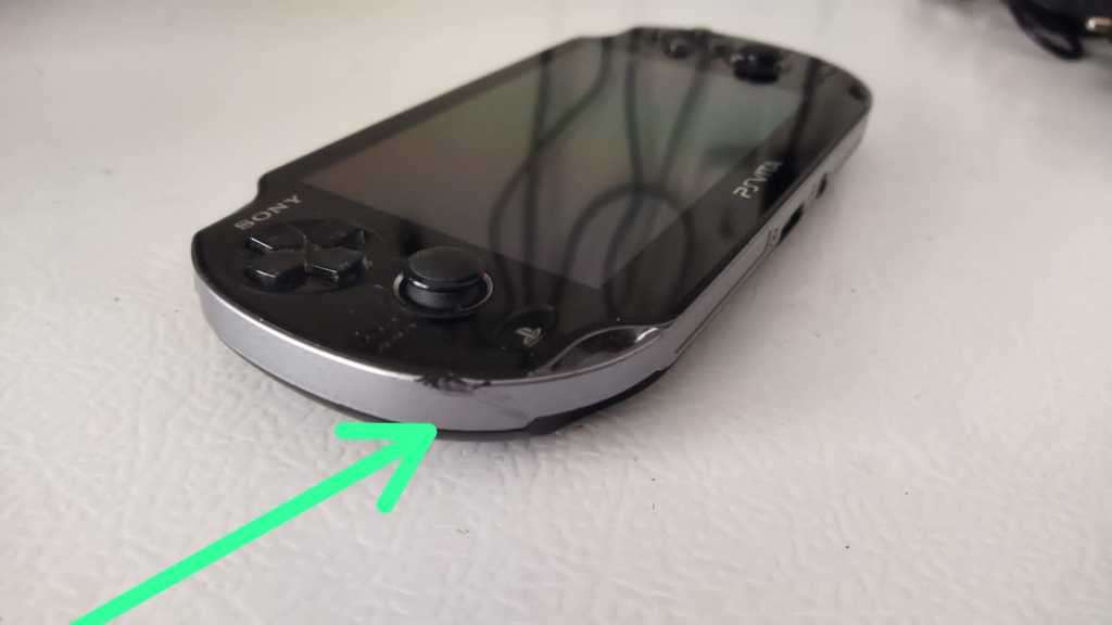 Sony Playstation Vita + Charger