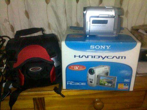 SONY HANDYCAM DCR- HC30E