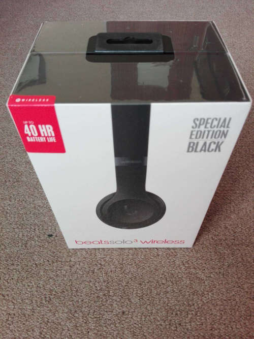Beats Solo 3 wireless headphones (unopened box)