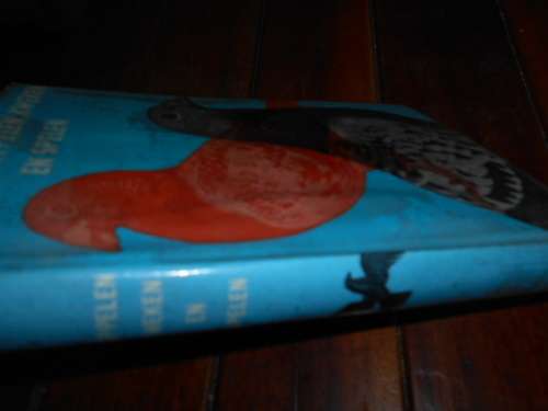 LAMBRECHTS, JOHN Koppelen, kweken en spelen. De kunst in de duivensport Deventer / Antwerpen, Kluwer