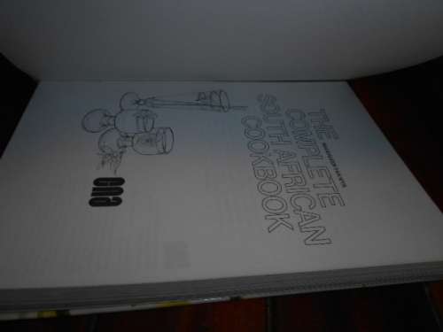 Van Wyk, Magdaleen: THE COMPLETE SOUTH AFRICAN PICTORIAL COOKBOOK  CNA 1981 illus hardback