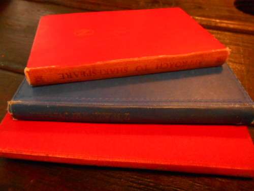 THREE SHAKESPEARE SMALL BOOKS - As you like it, Approach to Shakespeare, Twelfth Night