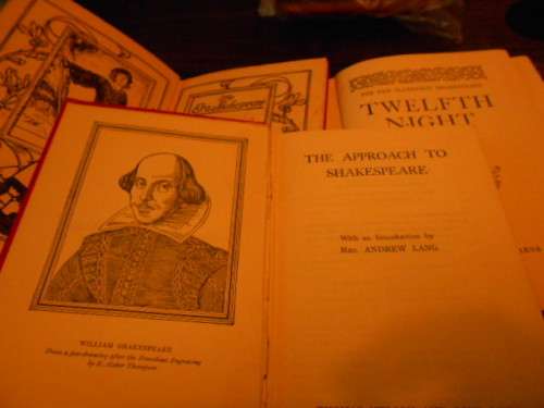 THREE SHAKESPEARE SMALL BOOKS - As you like it, Approach to Shakespeare, Twelfth Night