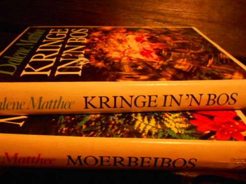 DALENE MATTHEE -  KRINGE IN 'N BOS eerste ed  1984  & MOERBEIBOS 1987  TAFELBERG  DRUK HARDEBANDE