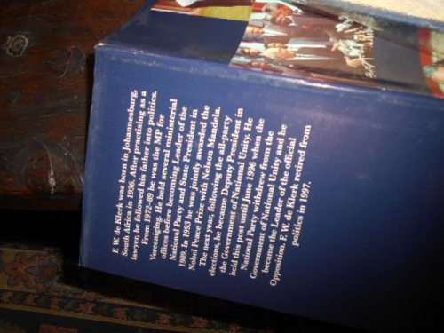 FW DE KLERK THE AUTOBIOGRAPHY - THE LAST TREK - A NEW BEGINNING - AUTOG  MACMILLAN 1998 HARDB & DUST