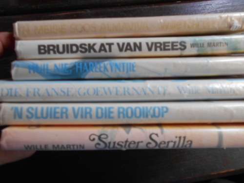 WILLE MARTIN - 6 Tref boekklub boeke - Sluier,Goewernante Bruidskat, Almaviva, Harlekyntji, Serilla