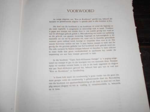 2 boeke Kos en Kookkuns -1ste Gemetriseerde ed.. 2. Resepte  vrugte  1965 Vroue landbou