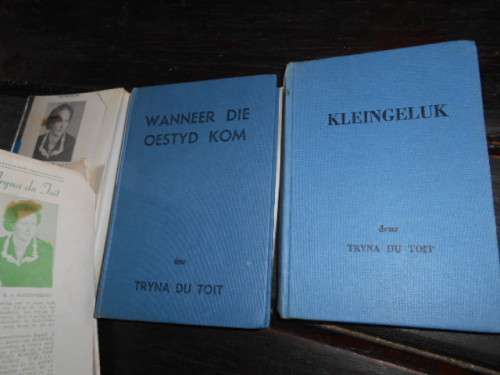 TRYNA DU TOIT 2 BOEKE -  1. KLEINGELUK EN WANNEER DIE OESTYD KOM