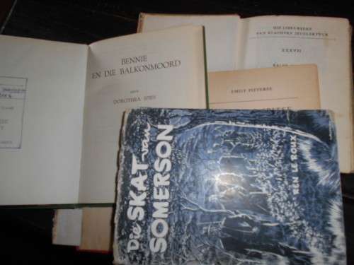 4 afr  kinderb- Ou Broekies - Moody;  Bennie & Balkonmoord D Spies, Skat Somerson, E Pieterse Spitse