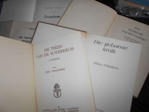 5 BOEKE - Vervreemde Erfgenaam, Teken Suiderkruis, Dwaalwee, Gebarste kruik and Misdade vaders