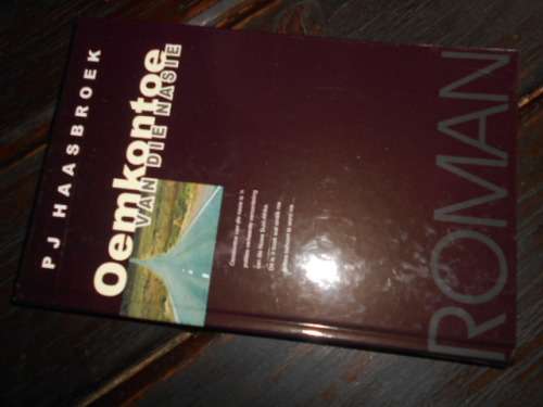 Oemkontoe van die nasie  -  (Satirriese terugblik 2005) PJ Haasbroek   Protea 2001 hardeband