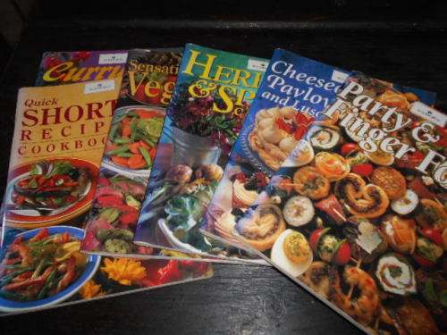 6 WOOLWORTHS NEW STEP BY STEP  MURDOCK AUSTRALIAN KITCHEN SOFTBACKS