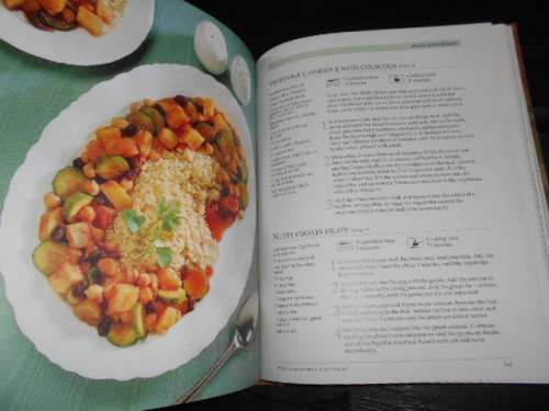 South African Quick and Delicious : How to Make Mouthwatering Meals in Minutes READERS DIGEST