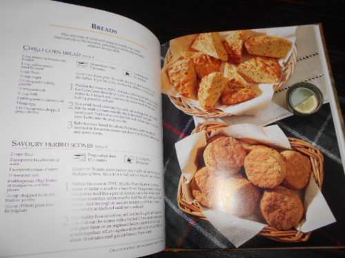 South African Quick and Delicious : How to Make Mouthwatering Meals in Minutes READERS DIGEST