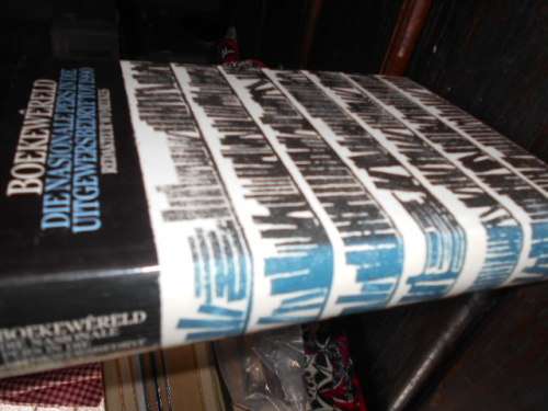 Boekewereld:  WD BEUKES (Autographed) Nasionale Pers in uitgewersbedryf tot 1990 1ste ed.