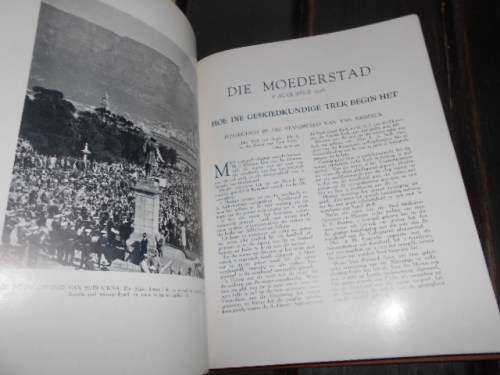 DIRK MOSTERT  - GEDENKBOEK OSSEWATREK 1938 IN BOKS & ANDRIES PRETORIUS SE BOODSKAP
