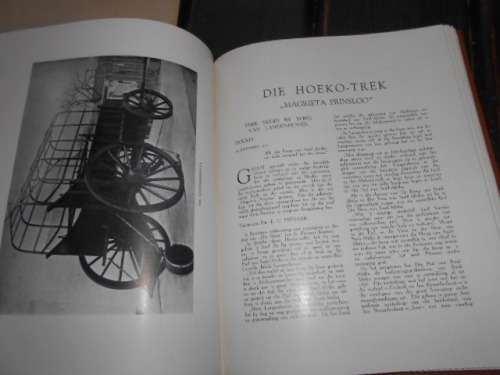 DIRK MOSTERT  - GEDENKBOEK OSSEWATREK 1938 IN BOKS & ANDRIES PRETORIUS SE BOODSKAP