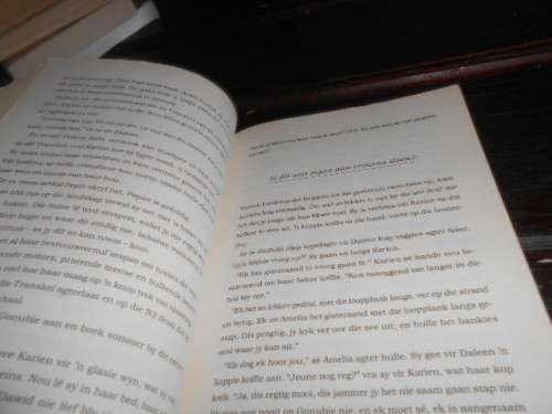 ANCHIEN TROSKIE -  NOOIT IS `N LANG LANG TYD - Storie oor 3 vriendinne