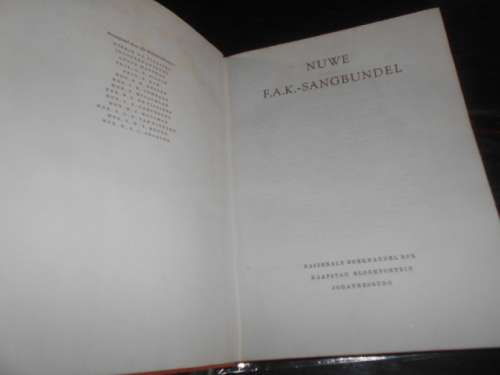 NUWE FAK-SANGBUNDEL - (MUSIEKNOTE & WOORDE) NAS BOEKHANDEL 1966