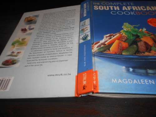 THE COMPLETE SOUH AFRICAN COOKBOOK  - MAGDALEEN VAN WYK CLASSIC BEST SELLER 2002 ED