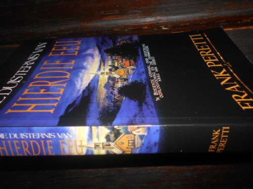 FRANK PERETTI -  DIE DUISTERNIS VAN HIERDIE EEU -  1999 sagteband