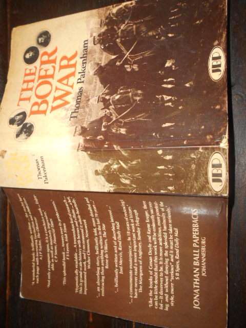 THOMAS PAKENHAM - THE BOER WAR -  Jonathan Ball Paperback 1979