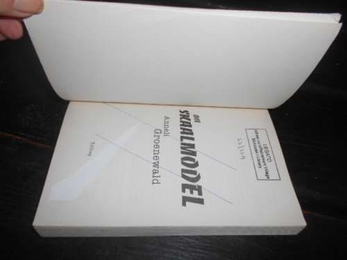 ANNELI GROENEWALD - DIE SKAALMODEL (Bredasdorp) -  Tafelberg 2016 sagteband