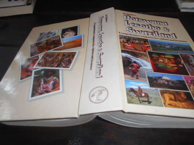 2 BOTSWANA GUIDE BOOKS  1. Winchester Press guide book and 2 Shell Tourist & field guide