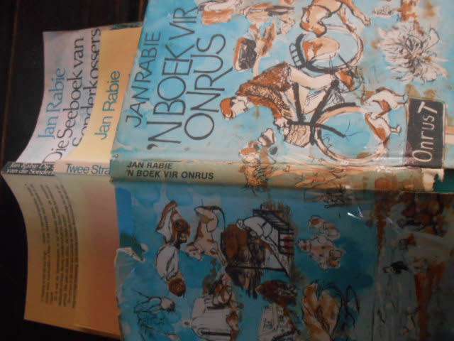 3 JAN RABIE boeke - 2 STRANDLOPERS , SEEBOEK SONDERKOSSERS & BOEK VIR ONRUS