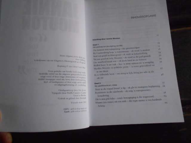 JANNIE MOUTON -  ENTOE FIRE HULLE MY -  2011 (autog) Sakereus vertel aan C Maas