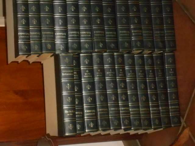 ENCYCLOPAEDIA BRITANNICA 1968 -  FULL SET 24 BOOKS ( 23 + INDEX)