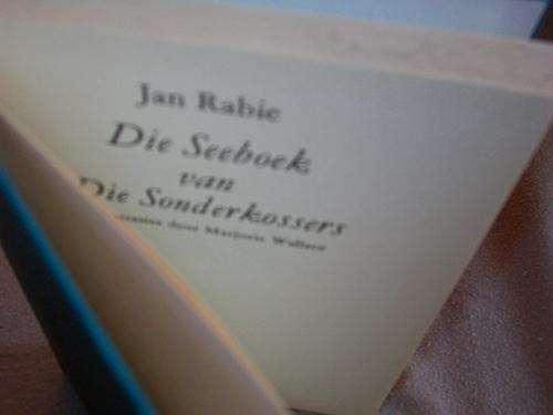 JAN RABIE -DIE SEEBOEK VAN DIE SONDERKOSSERS - KORTVERHALE  ILLUS. MARJORIE WALLACE - 1977 ED.