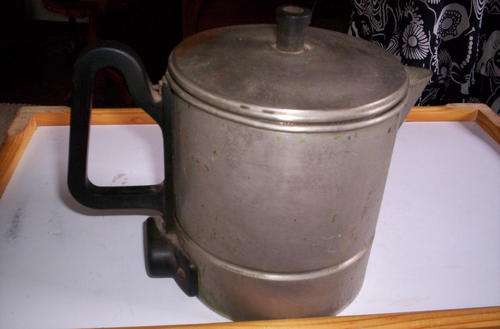OLD ELECTRIC KETTLE