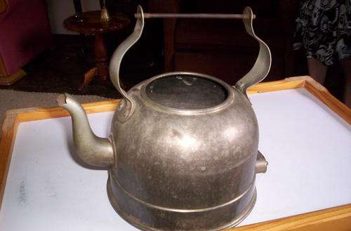 ELECTRIC KETTLE