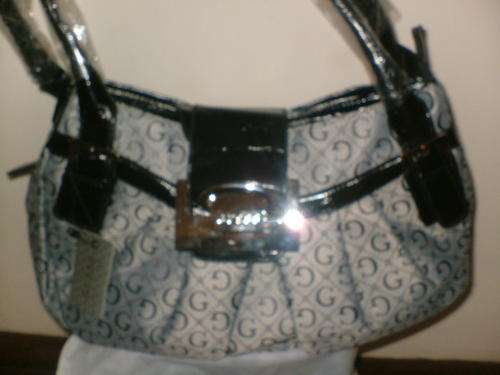 BRAND NEW GUESS HAND BAG {NEW DESIGN}