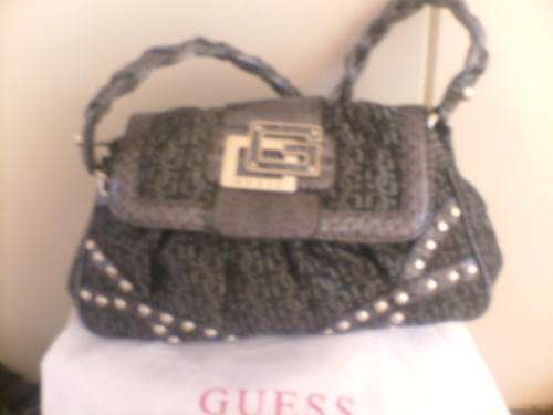 BRAND NEW GUESS HAND BAG {NEW DESIGN}