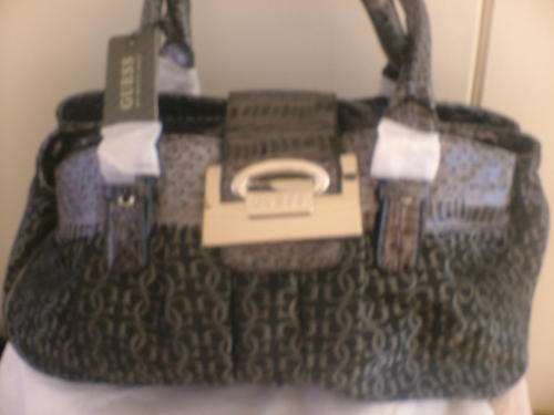 BRAND NEW GUESS HAND BAG {NEW DESIGN}