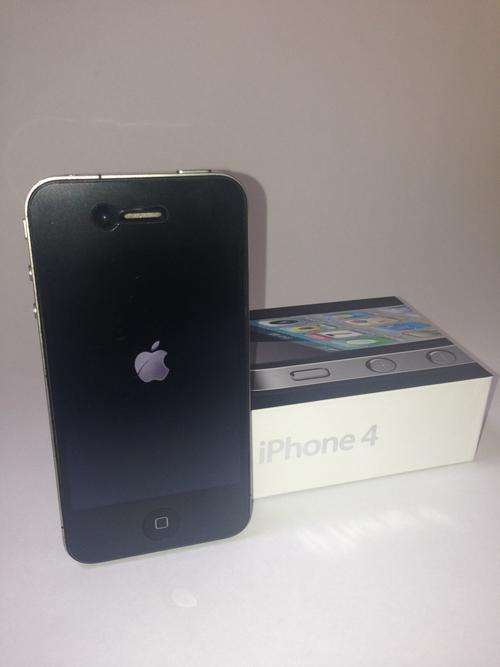 IPHONE 4 16gig (Excellent Condition) Free Delivery