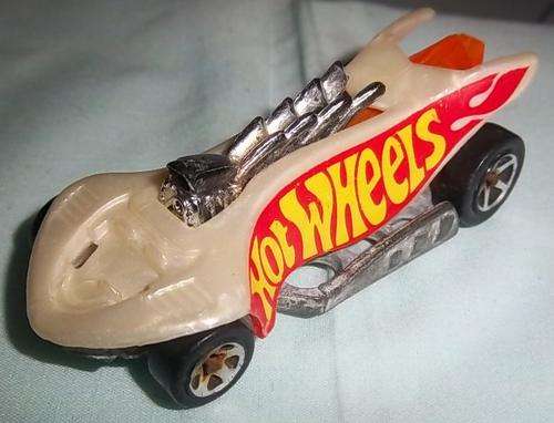 HOTWHEELS TURBO FLAME CAR, 1995