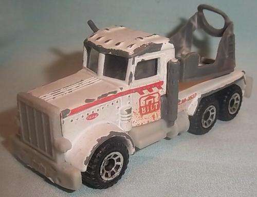 A MATCHBOX 1981 PETER BILT CEMENT MIXING TRUCK