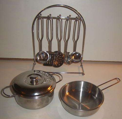 A PRETEND PLAY STAINLESS STEEL KITCHEN SET