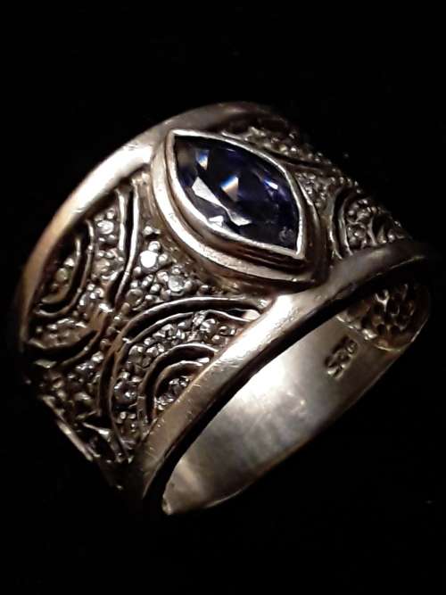 Amethyst set in 925 Sterling Silver Ring