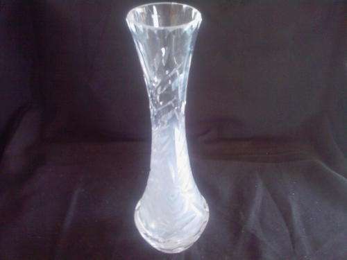 ROSE PATTERN CRYSTAL VASE